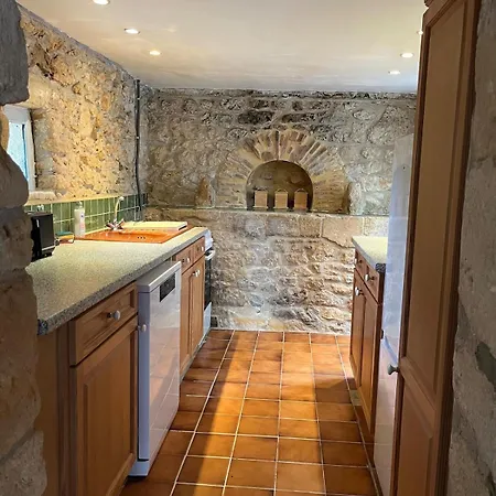 La Petite Maison